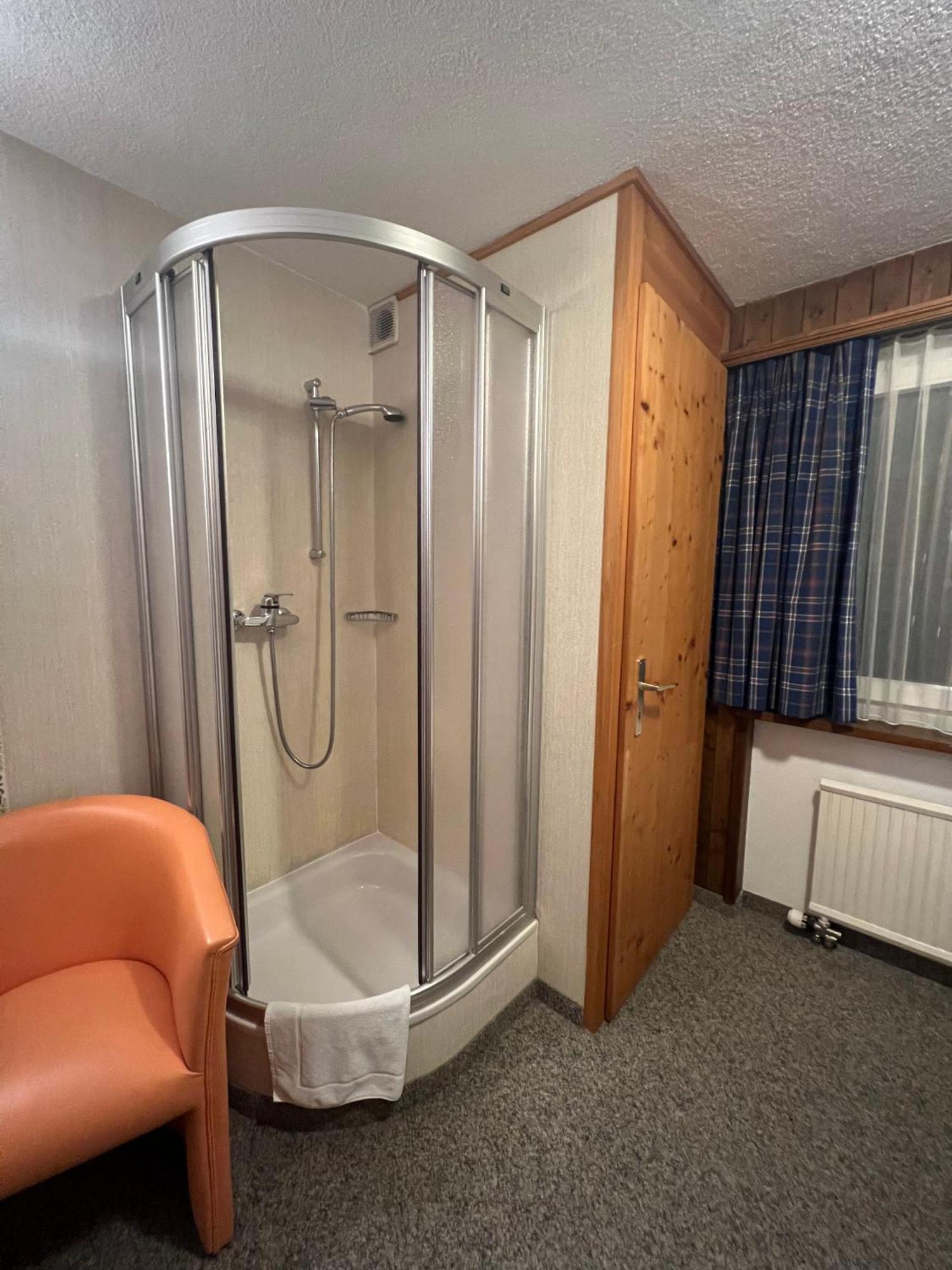 Romantic Room With Private Bathroom Saas im Prattigau Bagian luar foto