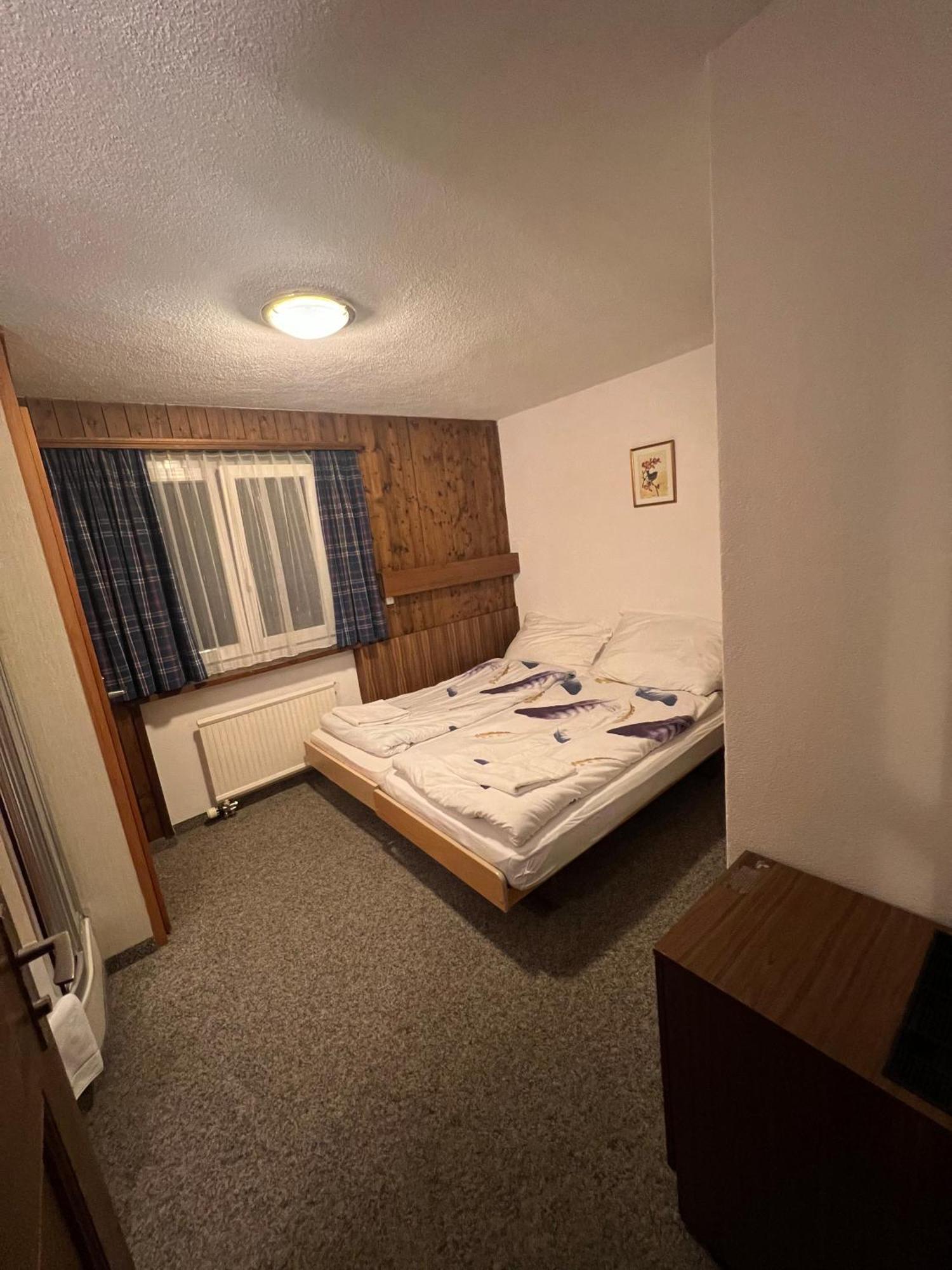 Romantic Room With Private Bathroom Saas im Prattigau Bagian luar foto